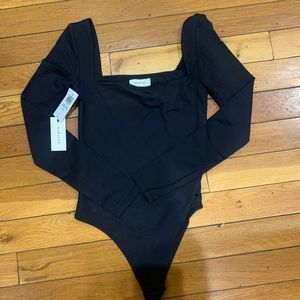 Aritzia babaton black body suit